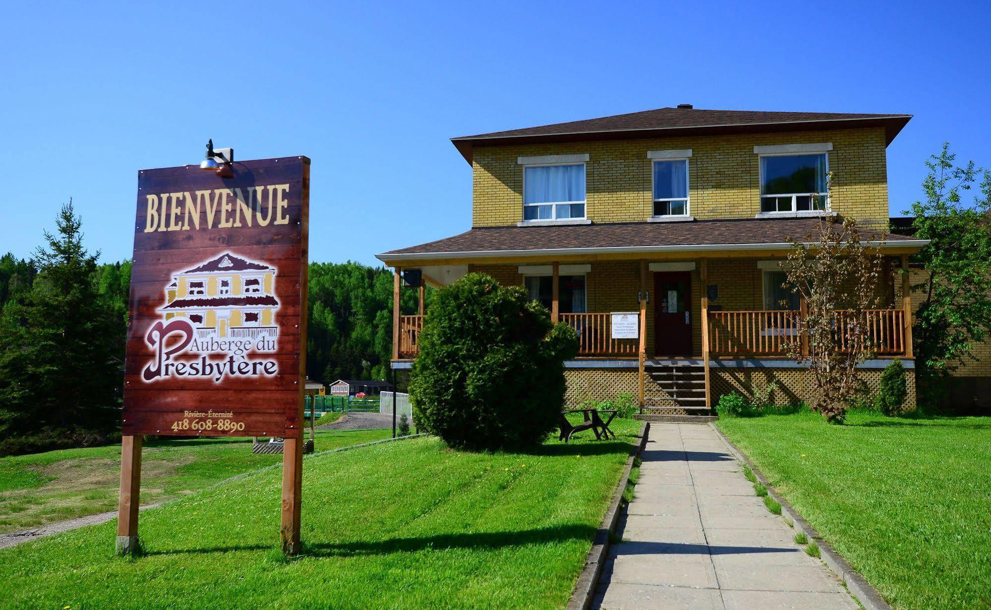 Auberge Du Presbytere De Riviere-Eternite Riviere Eternite Zewnętrze zdjęcie