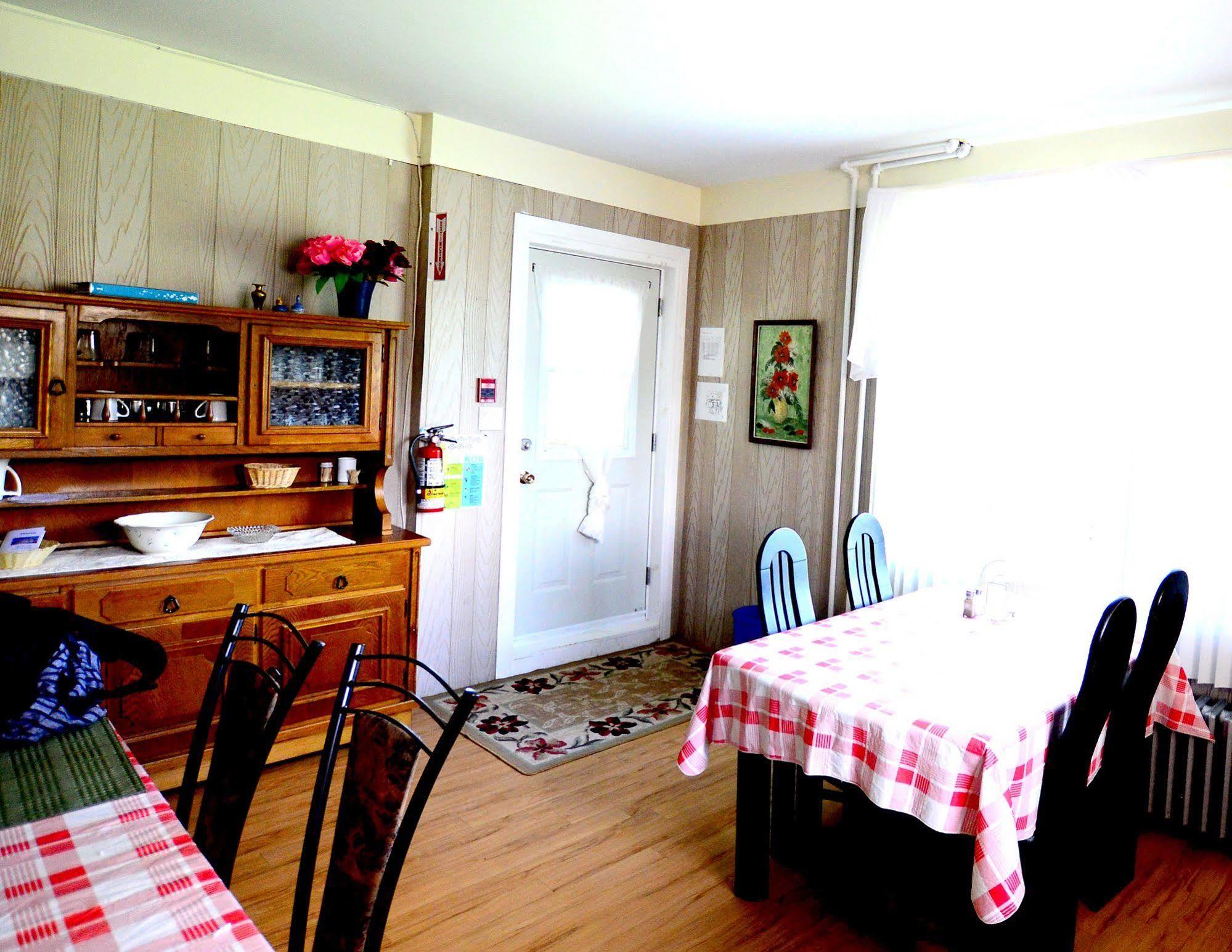 Auberge Du Presbytere De Riviere-Eternite Riviere Eternite Zewnętrze zdjęcie